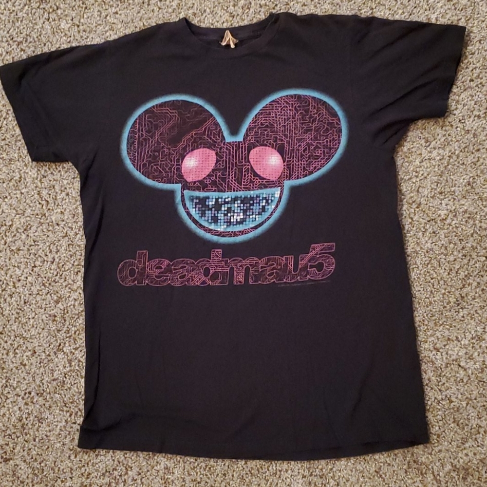 Bay Island Black Tee with Deadmau5 Design